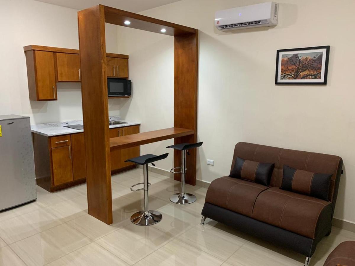 Cmg Suites Ciudad Acuña Exteriér fotografie